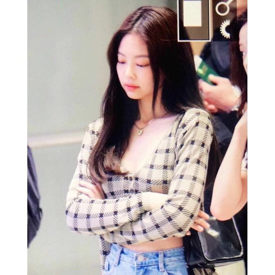 áo jennie blackpink Bộ áo hai dây sọc caro + áo khoác len phong cách thời trang cho phái nữ | BigBuy360 - bigbuy360.vn