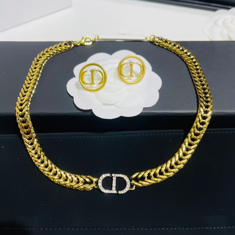 Sét vòng cổ khuyên tai đính đá hãng sang trọng vip