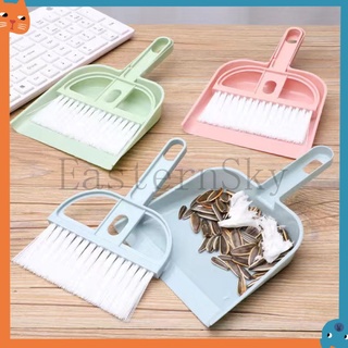 Bộ hai mảnh chổi nhỏ để bàn Mini gia dụng có sẵn kèm khăn lau bụi
