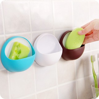 Giỏ dán tường tiện dụng nhờ núm cao su hút chân không
