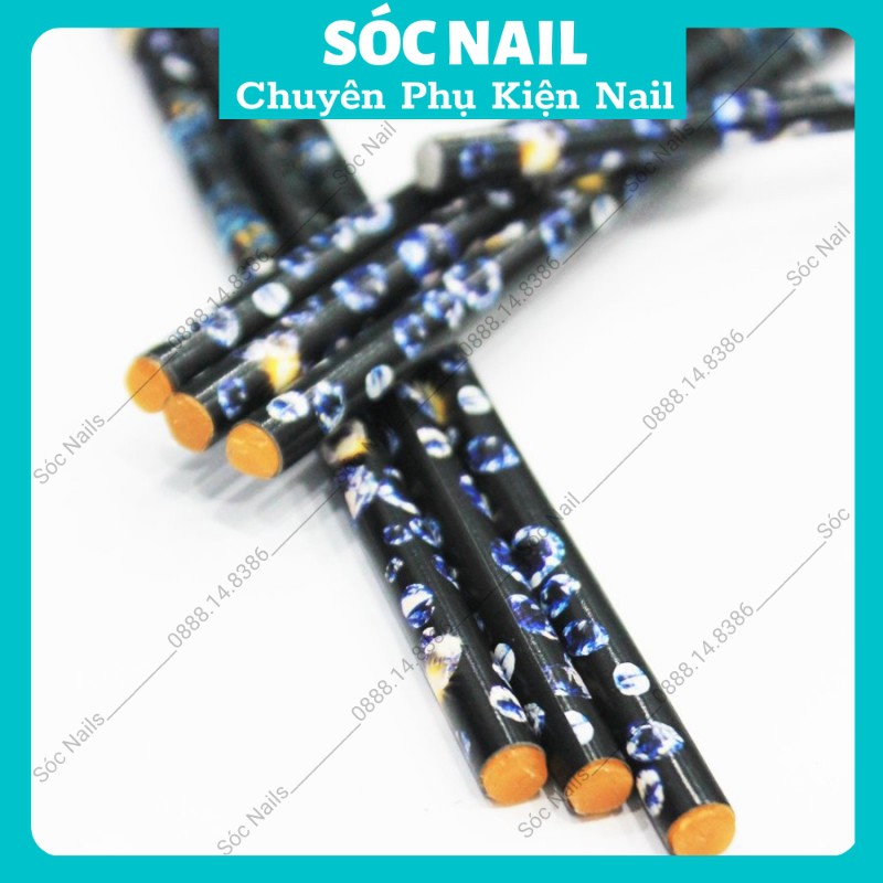 Cây Bút Sáp Nến Đính Đá Nail