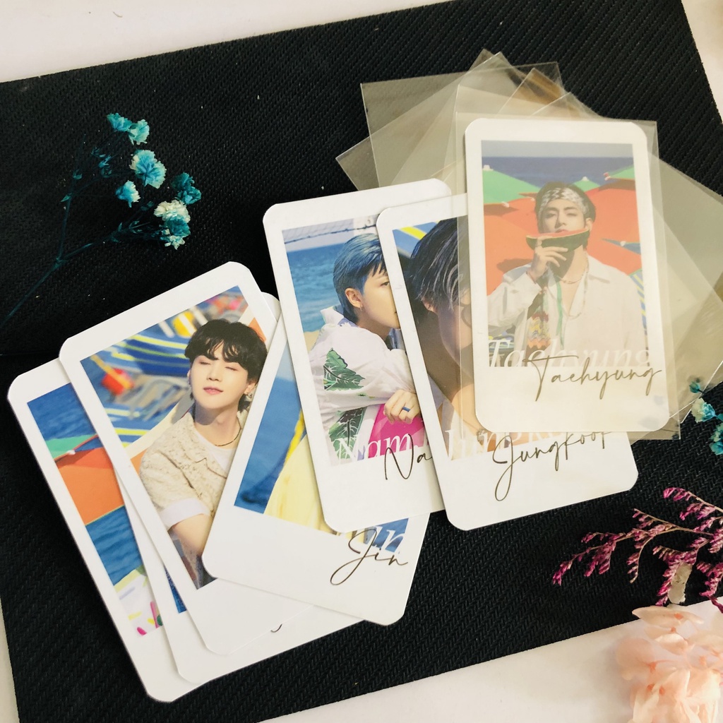 1 bộ gồm 7 CARD có SLEEVES BTS VER PERMISSION TO DANCE 7 bo góc cán bóng có 5 ver