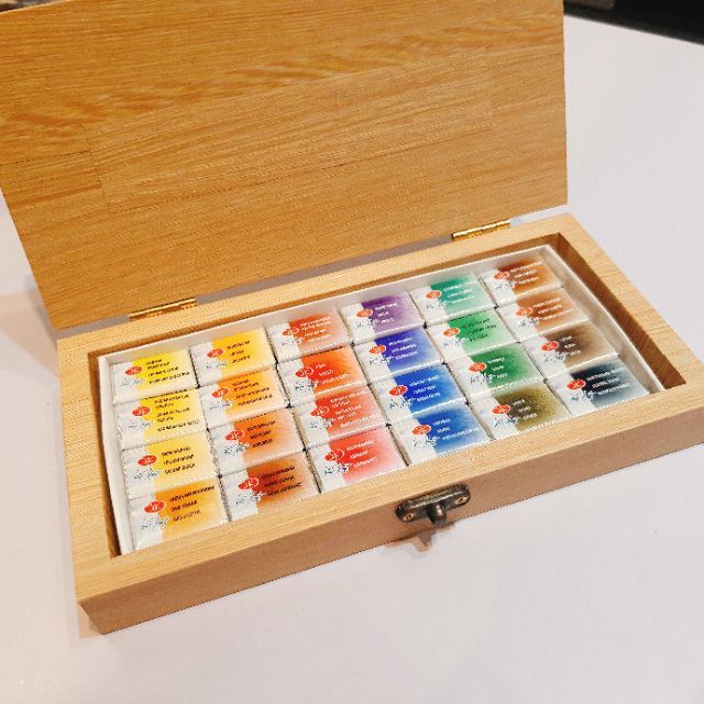 Màu nước Leningrad &quot; Extrafine artists' watercolor set 16, 24 màu