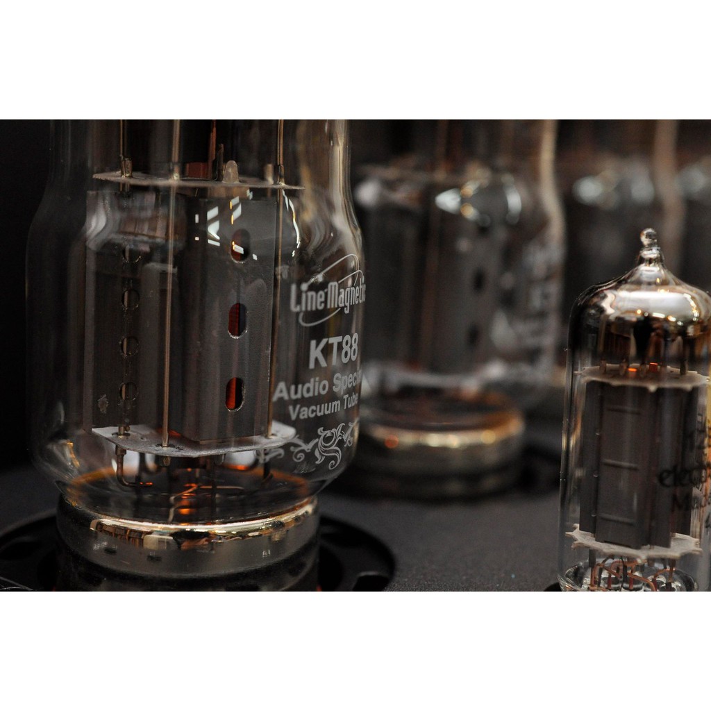 Amply đèn Line Magnetic LM-216ia