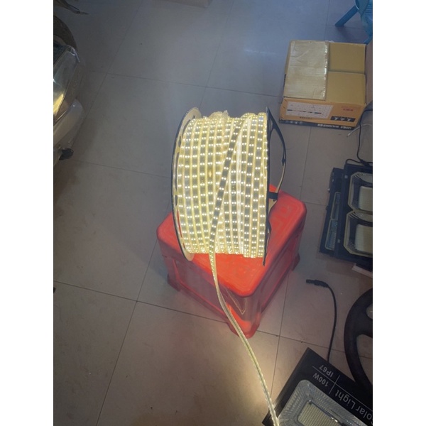DÂY LED 2835 HẮT TRẦN 2 HÀNG MẮT LED . ÁNH SÁNG VÀNG ,ÁNH SÁNG TRẮNG , ÁNH SÁNG XANH DƯƠNG ( BÁN THEO CUỘN 100m)