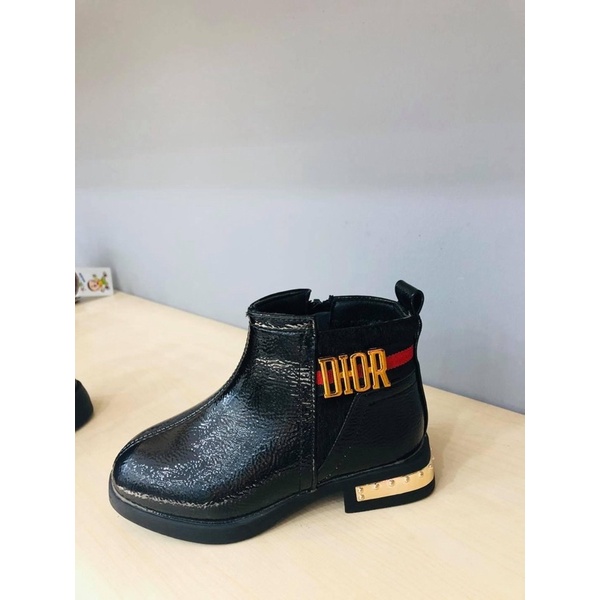 Boot cổ ngắn da trơn bé gái