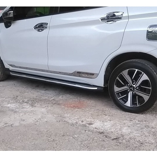 Nẹp sườn Xpander mẫu inox mới xịn không han gỉ, không bong tróc bay màu - Do choi xe hoi uy tin