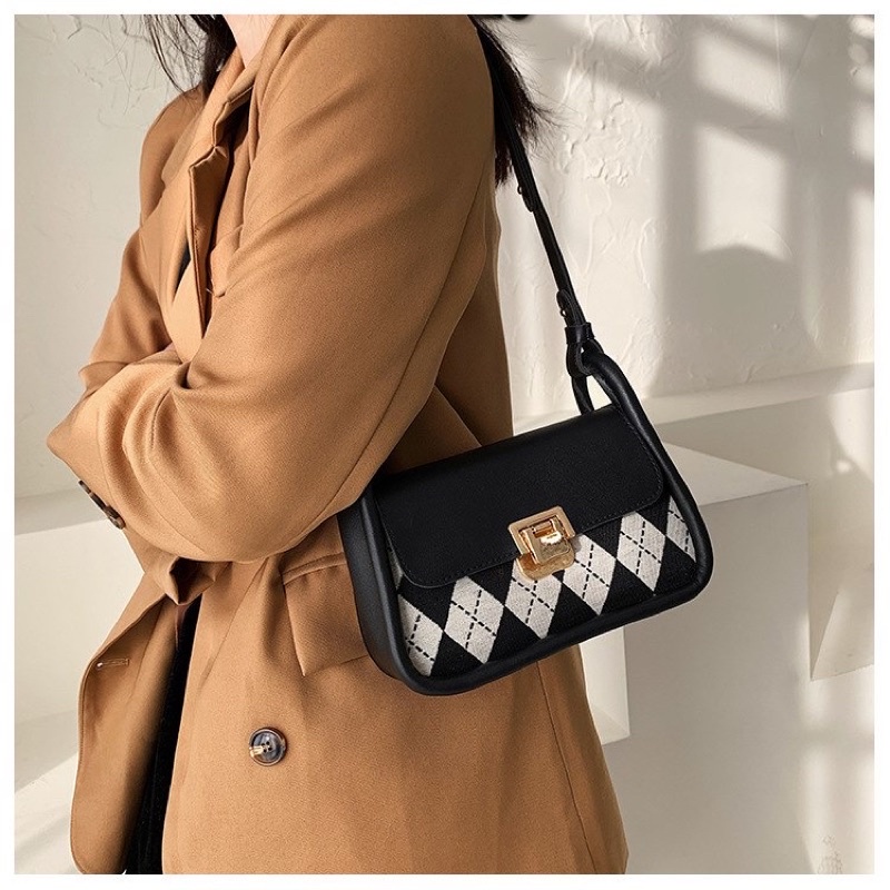 Túi xách nữ đeo chéo , đeo vai GOOD BASIC C09 viền nổi caro khóa kim loại phong cách hàn quốc giá rẻ HT71