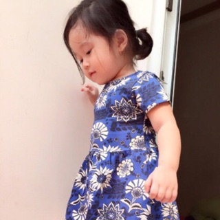 Đầm xinh cho bé!