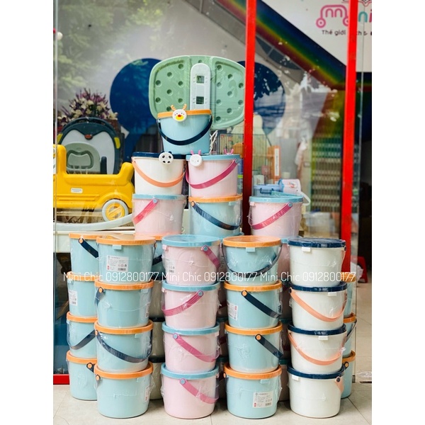 Đất nặn 24 màu kèm hộp đưng an toàn cho bé