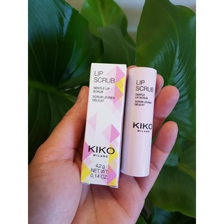 Tẩy da chết môi Kiko Lip Scrup