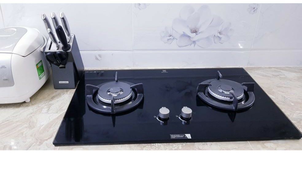 BẾP GAS ELECTROLUX 8028CK Hàng trưng bày+Tặng dây gas-Sản Xuất TẠI Malaysia BẢO HÀNH 12 THÁNG