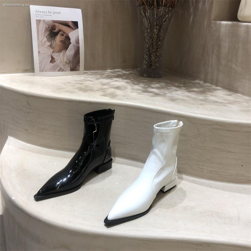 Giày bốt Martin cổ cao phong cách cá tính hợp thời trang cho nữ | BigBuy360 - bigbuy360.vn