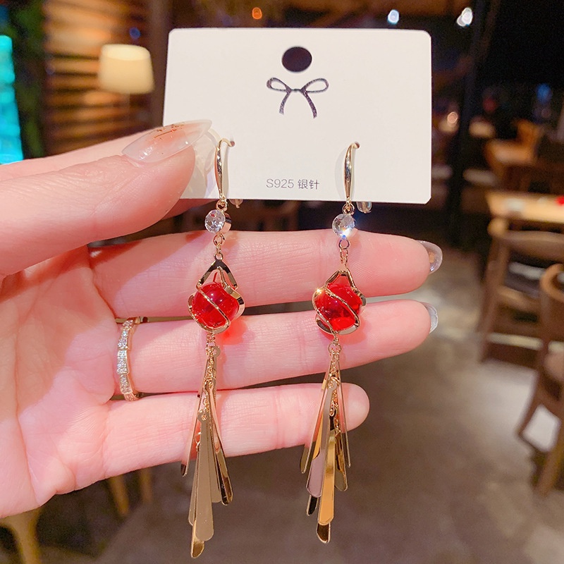 Khuyên tai kim loại dáng dài đính đá Opal phiên bản Hàn Quốc mới