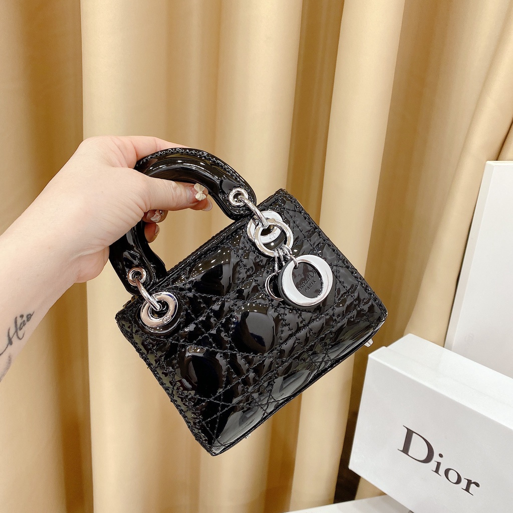 Túi Di..O MiNi Đeo Chéo,Cầm Tay Chất Da Bóng Hàng Loại 1 Cho Các Nàng  Xách Cực Kỳ Sang Chảnh Điệu Đà