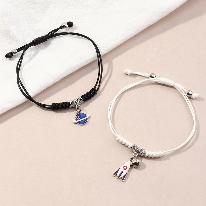 Bộ 2 chiếc vòng tay tình bạn bện dây mặt phi hành gia điều chỉnh được thân thiện với môi trường dành cho các cặp đôi