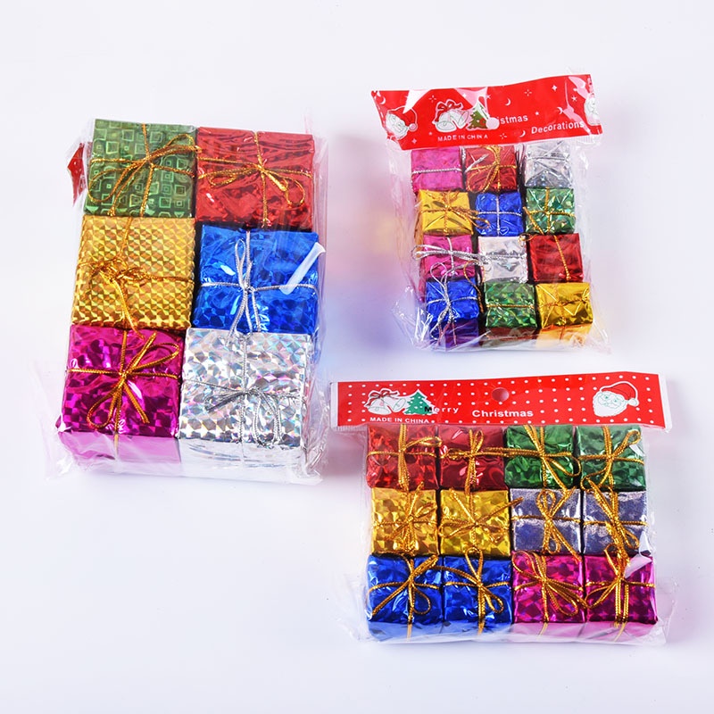 Phụ kiện trang trí giáng sinh  hộp quà trang trí bánh trang trí cây thông giáng sinh