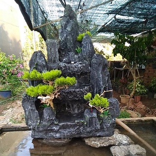 Hòn non bộ có thác nước