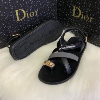 Xăng đan Dolce Gabbana xỏ ngón cực sành điệu