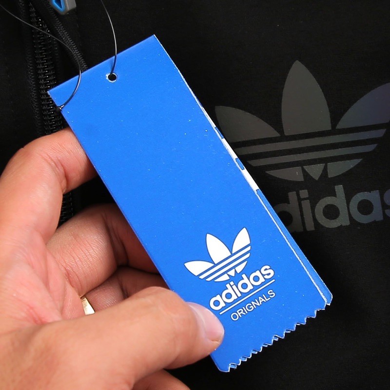 Áo khoác adidas