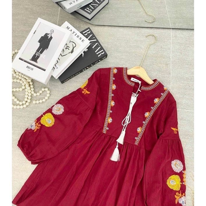 11573 đầm babydol thêu đỏ trắng