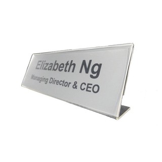 Kệ Mica chức vụ 1 mặt