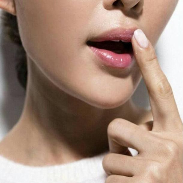 (Hàng Mới Về) Son Dưỡng Môi Với Thành Phần Khoáng Chất Ak 22ma1ab Sup3R 8g