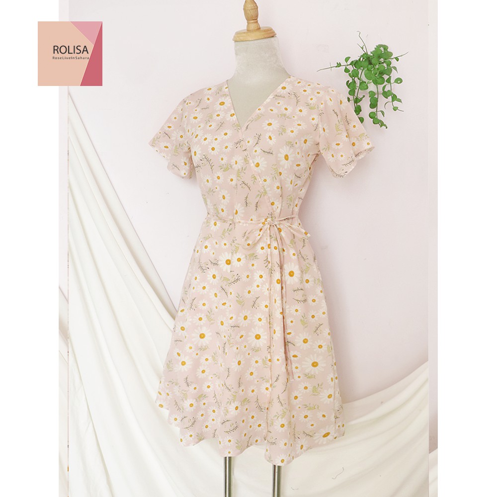 Đầm váy nữ hoa cúc, dáng xoè cổ chữ V xinh xắn, dễ thương RD045 | BigBuy360 - bigbuy360.vn