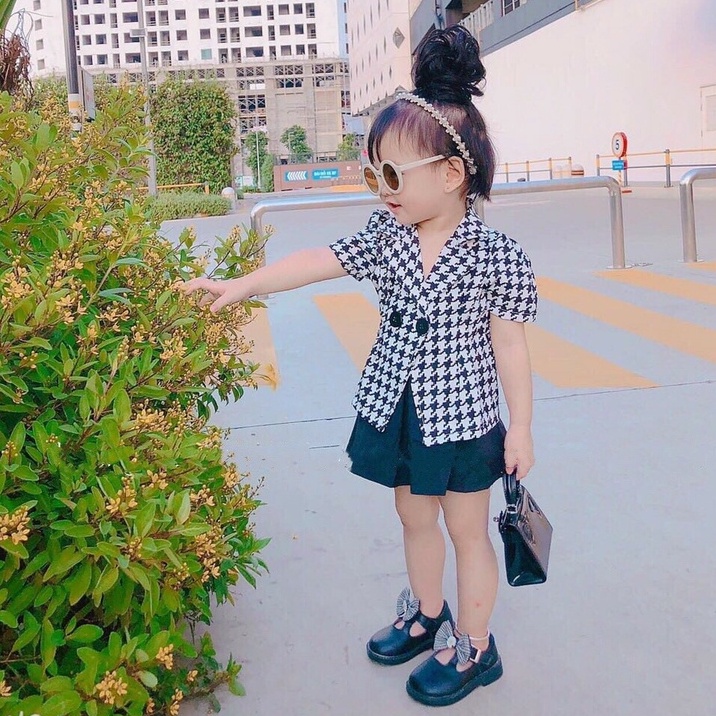 Đồ bộ bé gái, Set áo vest ngắn tay họa tiết ảo ảnh và chân váy xòe xếp ly (có quần) cute cho bé từ 7-18 kg, SUN KID'S