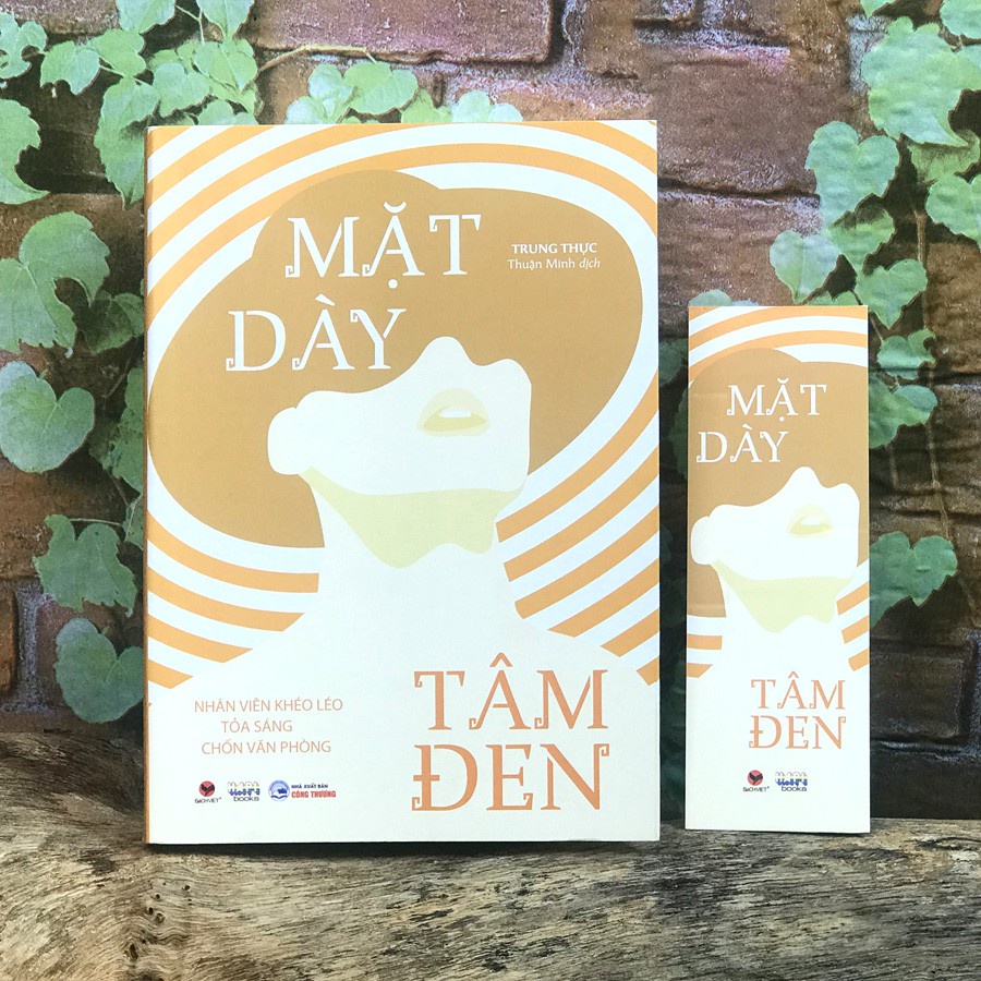 Sách - Mặt Dày Tâm Đen - Nhân Viên Khéo Léo Tỏa Sáng Chốn Văn Phòng (Kèm Bookmark) - Bách Việt