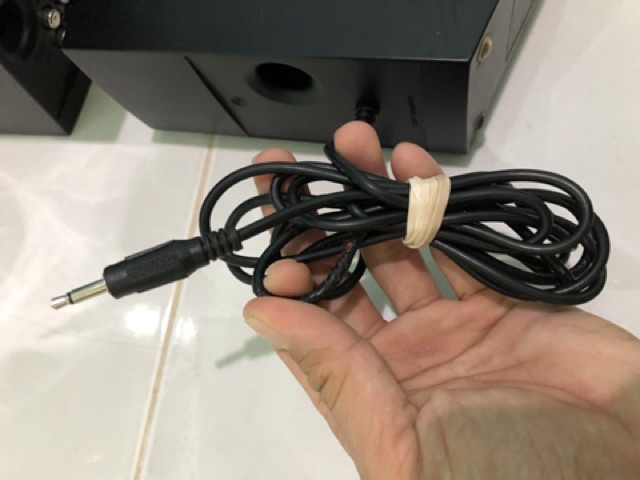 Loa nghe nhạc Bose Companion seri 1 hàng cổ