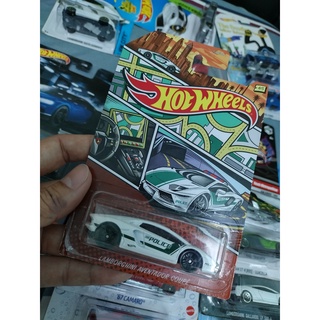 Xe Hotwheels Siêu Xe Lamborghini Aventador Coupe