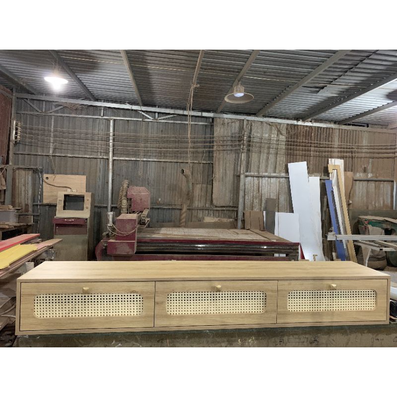 Tủ tivi treo vân gỗ mặt học lưới mắt cao 1m6x300x250 #xuongnoithat.hcm