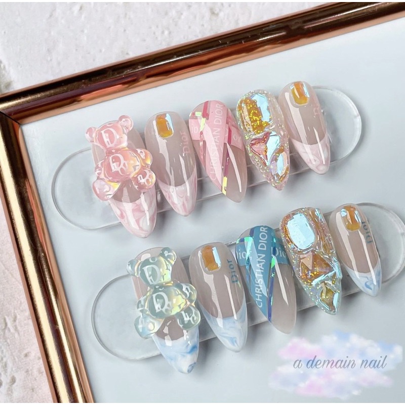 Sticker thương hiệu new hot trend 2022