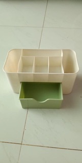 Khay đựng mỹ phẩm