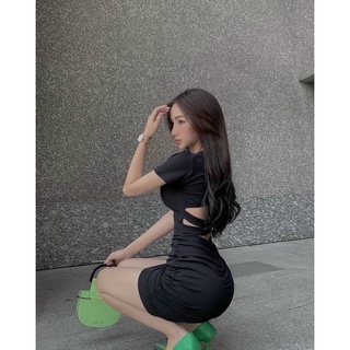 ĐẦM BODY CỔ U KHOÉT LƯNG
