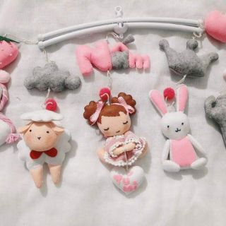 Đồ chơi treo nôi cho bé Mây