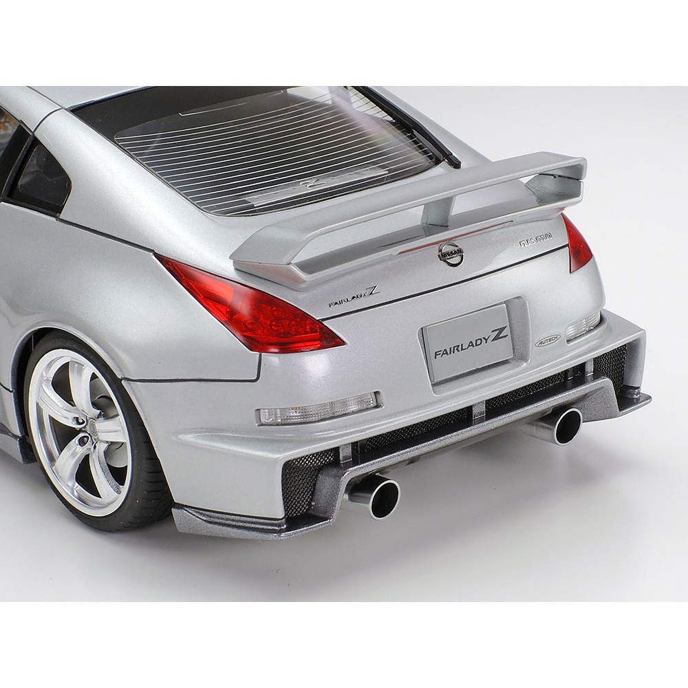 24304 Mô hình xe ô tô 1/24 SCALE NISSAN FAIRLADY Z Version NISMO