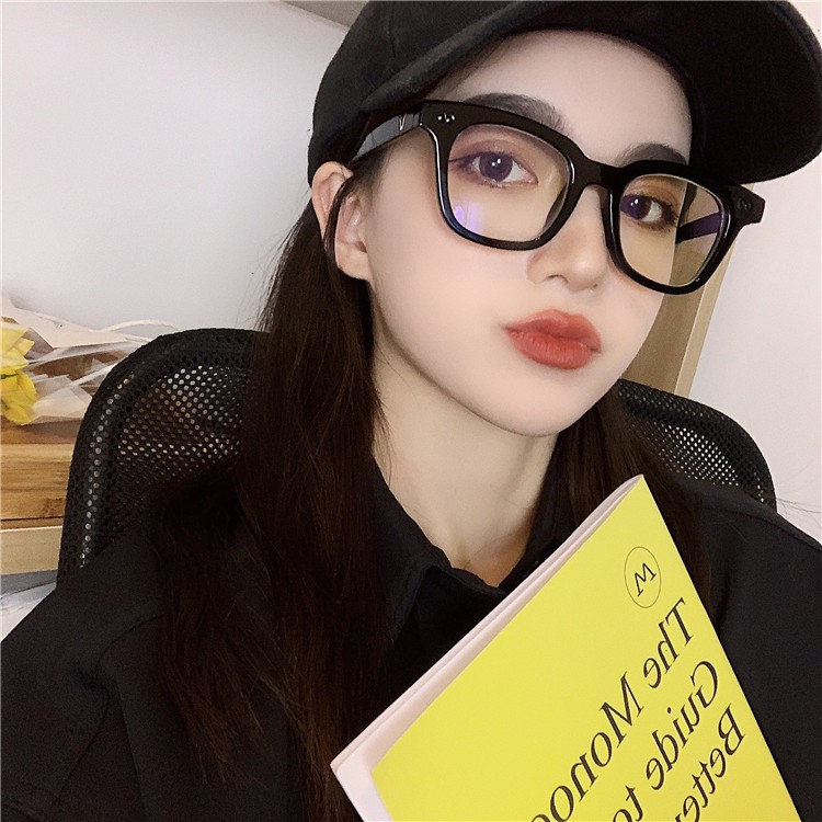 Mắt kính gọng vuông phong cách retro cá tính cho nam | BigBuy360 - bigbuy360.vn