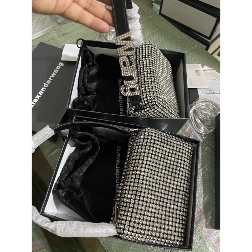 Túi Wang Đeo Chéo Nữ Kiêm Xách Tay 2 Qoai Tháo Rời Chất Liệu Ánh Kim Trang Trí Hạt Chuẩn Cao Cấp Phiên Bản Giới Trẻ