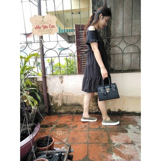 Váy Đen Hở Vai Nhiều Tầng