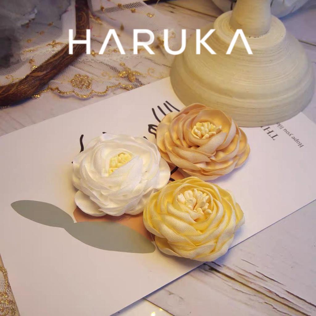 Phụ kiện cài áo satin tag áo hoa mẫu đơn có nhụy cho nữ Haruka Accessories
