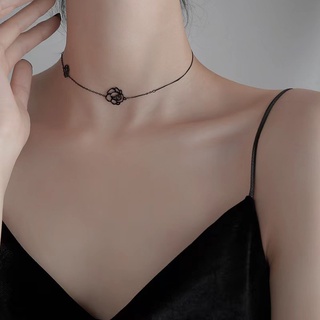 Dây chuyền mặt hoa hồng đen đơn giản độc đáo phong cách mới