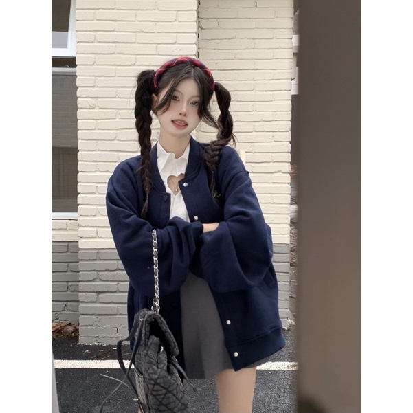 Áo khoác bomber bóng chày cardigan nỉ xanh navy cổ tròn basic dáng rộng cúc trái tim dễ thương Yannie