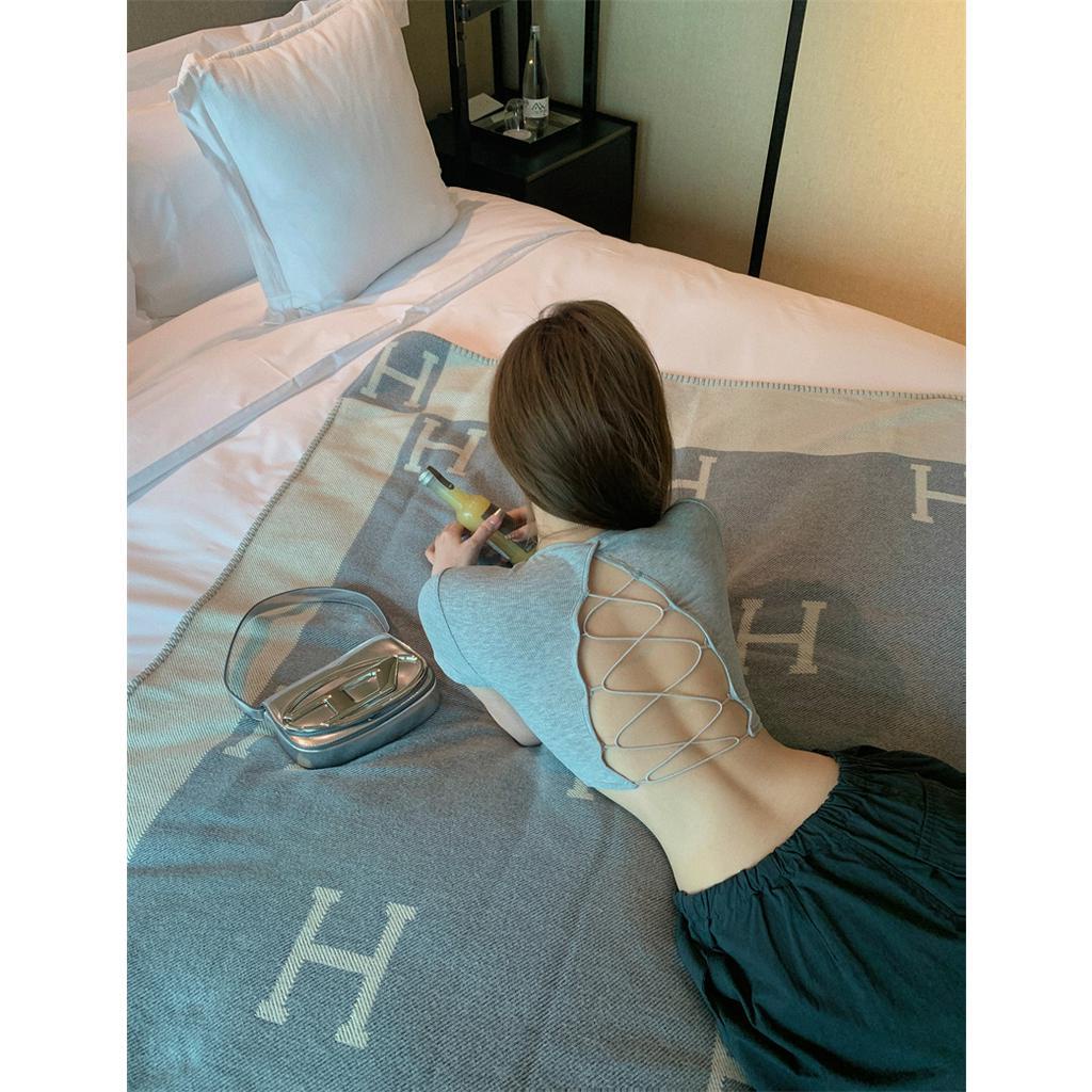 Cocory vn Áo Thun Croptop Tay Ngắn Cổ Chữ V Cắt Chéo Hở Lưng Dáng Ôm Thời Trang Cho Nữ