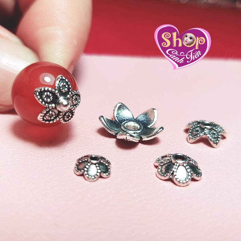 Gói 30 Mũ Hoa Kim loại Sáng Đẹp Mạ Bạc Hình Hoa Mai 5 Cánh - Hạt chặn trang trí Thủ công