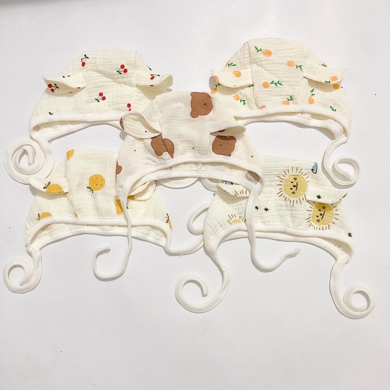 Mũ bonnet chất liệu xô muslin hoạ tiết xinh xắn cho bé