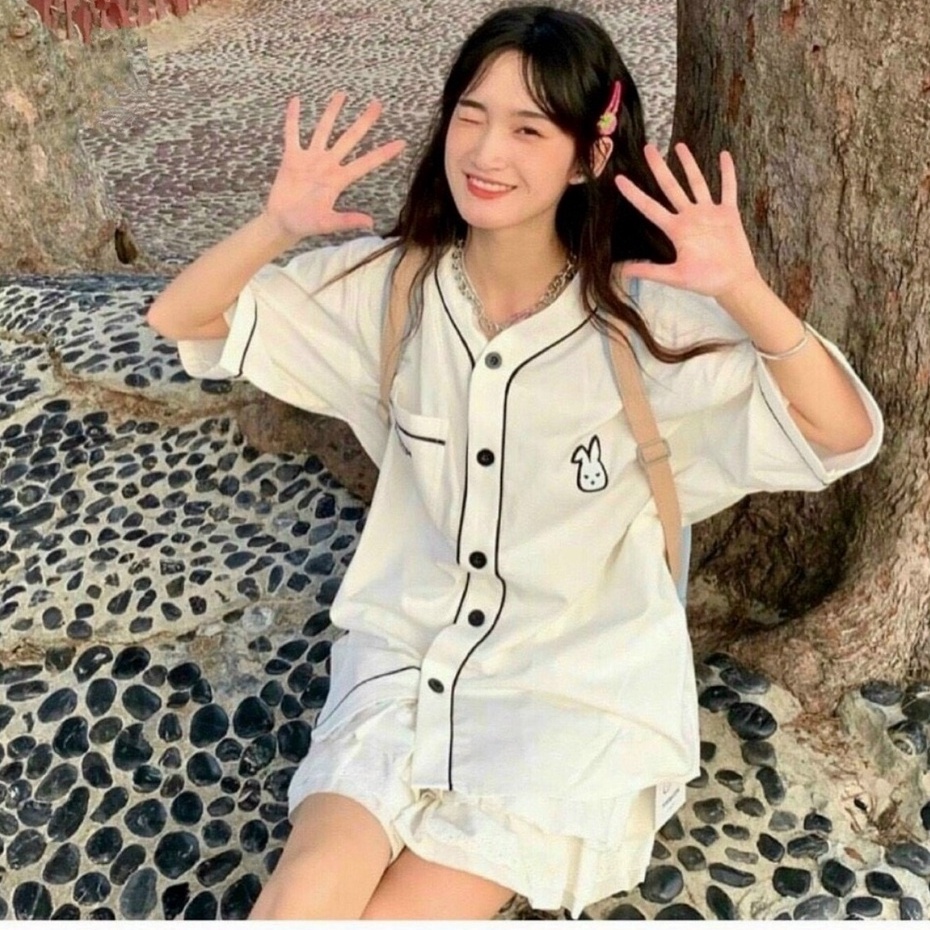 Áo Sơ Mi Unisex Form Rộng Viền Nổi Thêu Thỏ 1 Túi Beveda