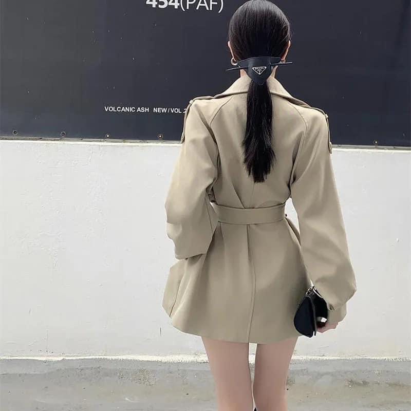 Áo khoác măng tô 2 lớp dáng ngắn phong cách Hàn Quốc cho nữ | BigBuy360 - bigbuy360.vn