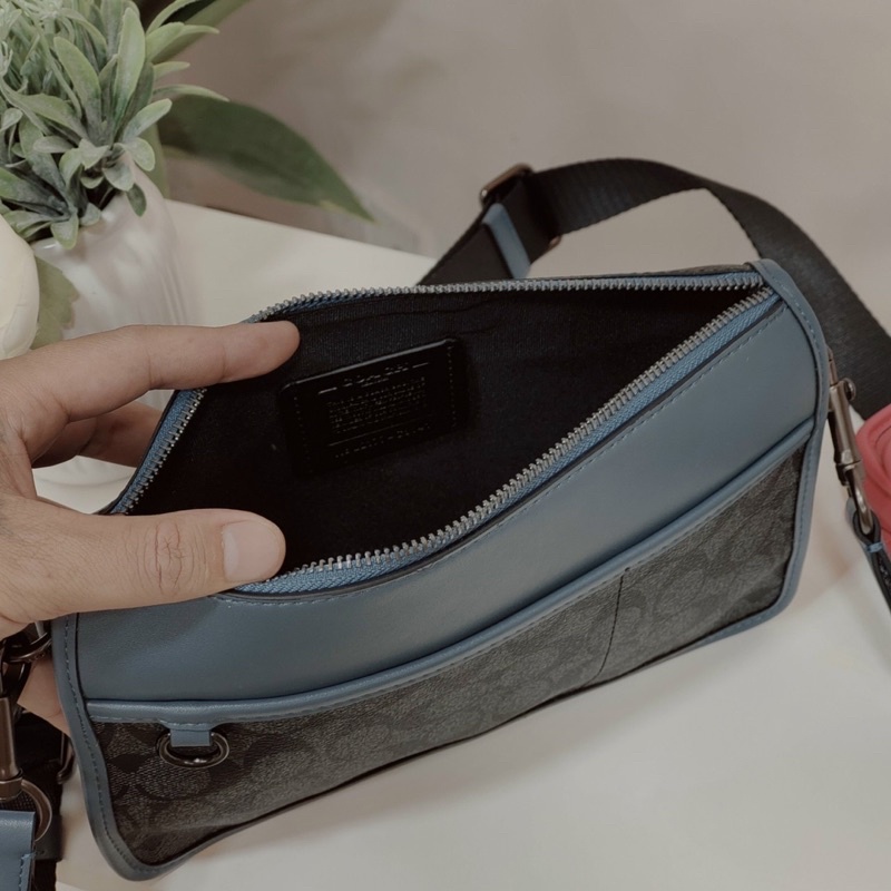 Túi đeo chéo Coach nam nữ sale